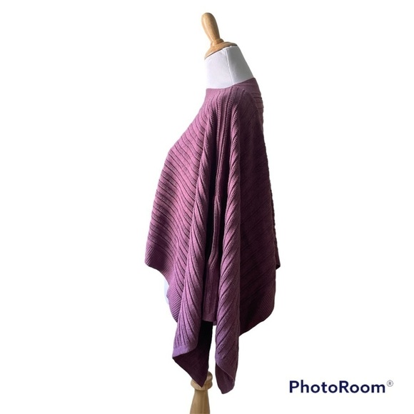 Lululemon Forward Flow Poncho in Heathered Plumful One Size - Picture 4 of 10